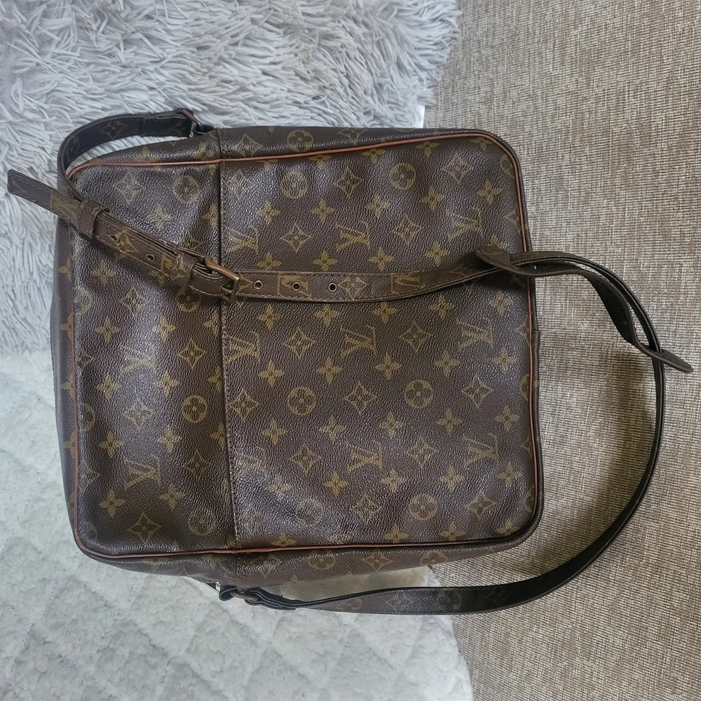 Louis Vuitton LV Monogram Marceau GM Vintage Crossbody Bag.